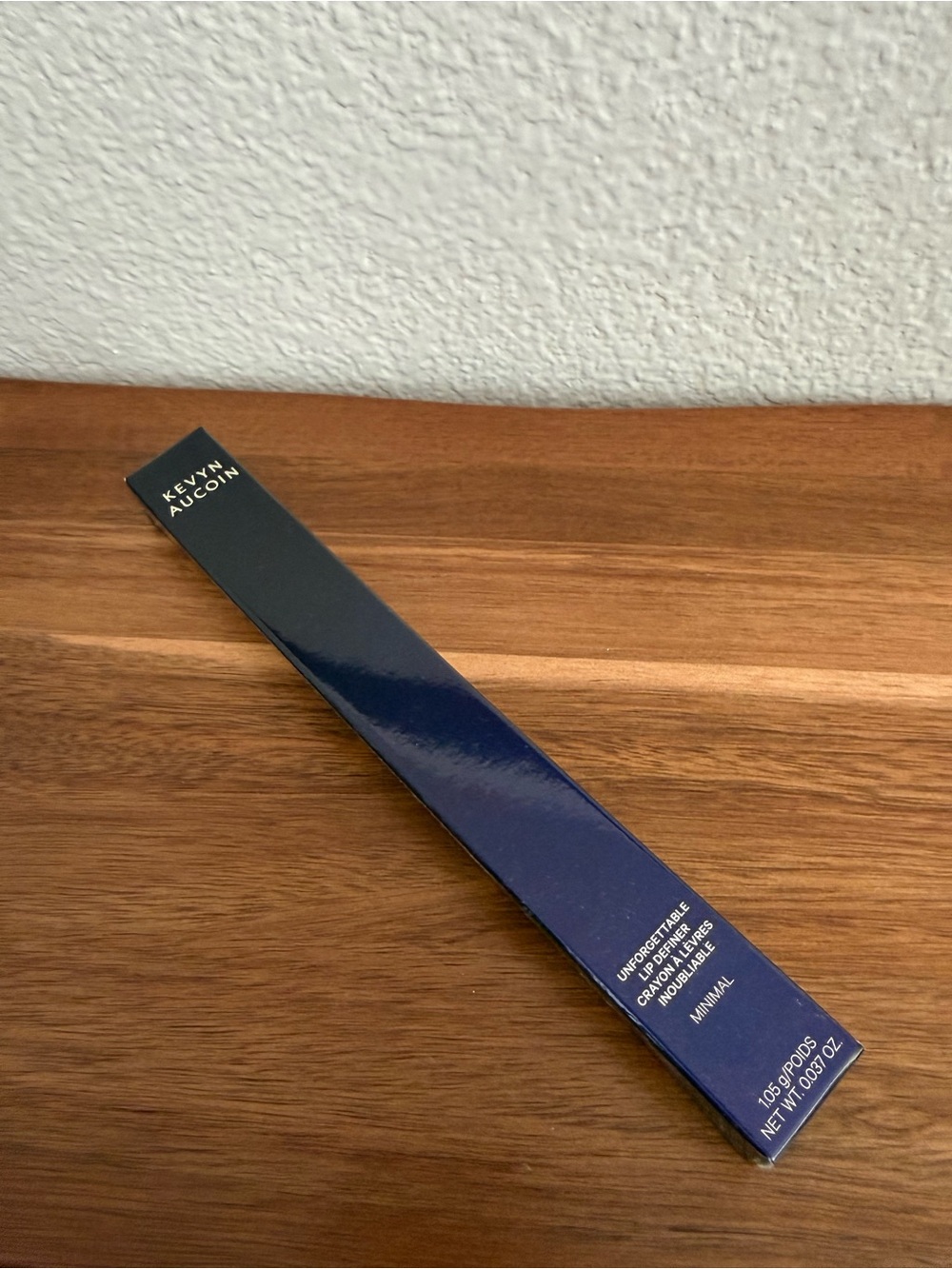 Kevyn Aucoin- Lip Definer